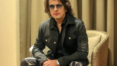 Police complaint filed against Sonu Nigam over alleged insensitive remarks towards Kannada community : Bollywood News