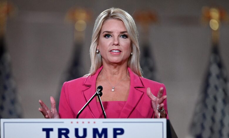 Does Pam Bondi Have Children? Learn About Her Family – Hollywood Life Does Pam Bondi Have Children? Learn About Her Family – Hollywood Life