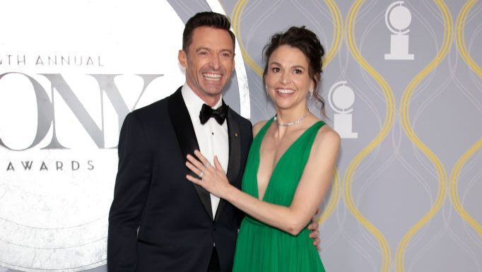 Are Hugh Jackman & Sutton Foster Dating? Their Relationship – Hollywood Life Are Hugh Jackman & Sutton Foster Dating? Their Relationship – Hollywood Life