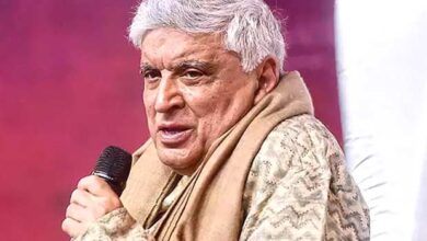 Javed Akhtar reacts strongly to Pahalgam terror attack; urges India to reject hate and propaganda : Bollywood News