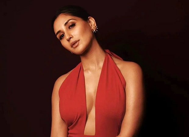 Nikita Dutta and her mother test positive for COVID: “Stay safe everyone” : Bollywood News Nikita Dutta and her mother test positive for COVID: “Stay safe everyone” : Bollywood News