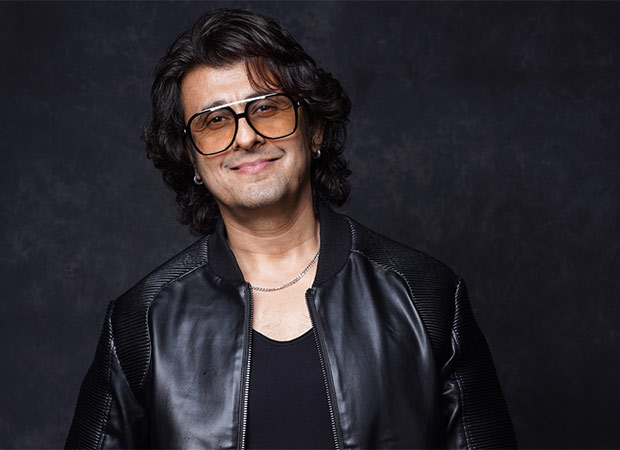 Sonu Nigam shuts down student who rudely asks him to sing in Kannada at Bengaluru concert : Bollywood News Sonu Nigam shuts down student who rudely asks him to sing in Kannada at Bengaluru concert : Bollywood News