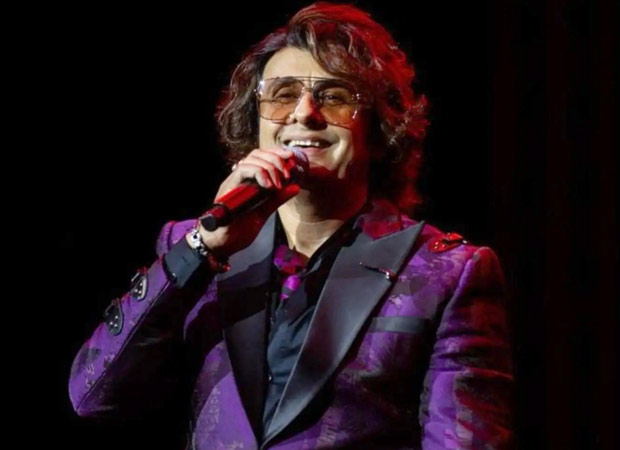 Sonu Nigam CLARIFIES Pahalgam remark at Bengaluru concert: “Jab pant utari gayi thi, toh bhasha nahin poochhi gayi thi” : Bollywood News Sonu Nigam CLARIFIES Pahalgam remark at Bengaluru concert: “Jab pant utari gayi thi, toh bhasha nahin poochhi gayi thi” : Bollywood News