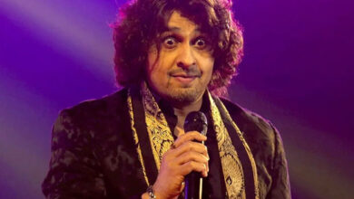 Bengaluru police ask Sonu Nigam to appear for questioning in Kannada song row; singer issues apology : Bollywood News