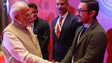 Aamir Khan and PM Narendra Modi share a heartwarming moment at recent conclave : Bollywood News