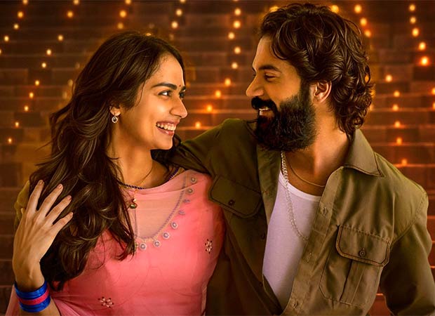 Rajkummar Rao unveils Manushi Chhillar’s traditional look in Maalik poster : Bollywood News Rajkummar Rao unveils Manushi Chhillar’s traditional look in Maalik poster : Bollywood News