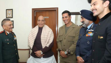 After Sky Force, Akshay Kumar and Veer Pahariya help AB Devayya’s family recover stolen Mahavir Chakra Medal : Bollywood News