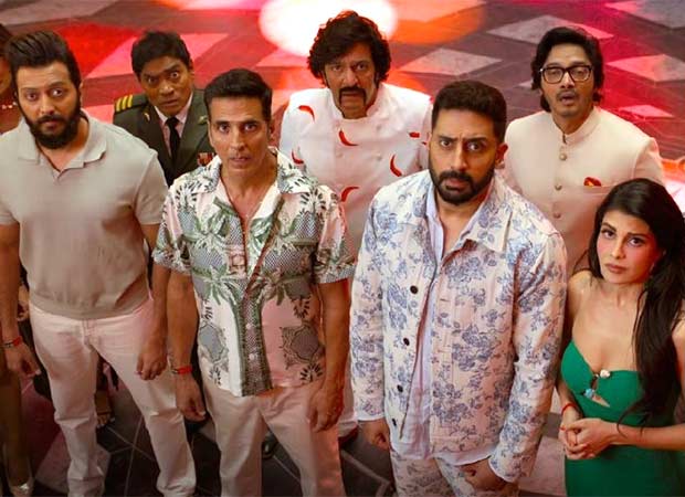 EXPLAINED: How exhibitors are dividing shows between the two versions of Housefull 5; insiders explain release strategy behind ONE-OF-A-KIND occurrence in cinema history : Bollywood News EXPLAINED: How exhibitors are dividing shows between the two versions of Housefull 5; insiders explain release strategy behind ONE-OF-A-KIND occurrence in cinema history : Bollywood News