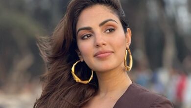 Rhea Chakraborty gets nod from court to fly abroad for professional commitments : Bollywood News