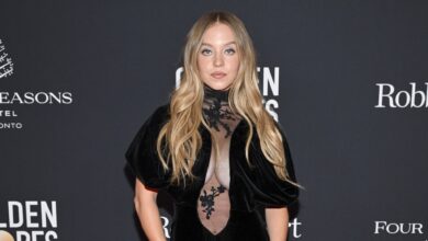 Learn About Her Mom & Dad – Hollywood Life