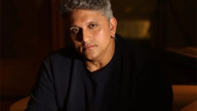 Mohit Suri celebrates Saiyaara’s success with ‘bhog’ distribution at Shree Mukteshwar Devalaya temple in Juhu : Bollywood News