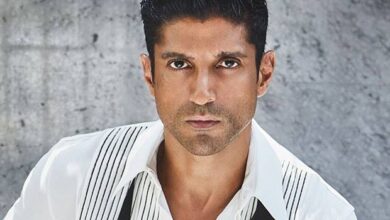 Farhan Akhtar donates 50 phones to Uttarakhand flood survivors : Bollywood News