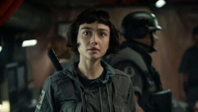 Who Is Sydney Chandler? 5 Things About Kyle Chandler’s Daughter – Hollywood Life