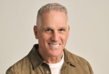 Meet the Golden Bachelor’s Ex-Spouse Fabiana Pimentel – Hollywood Life