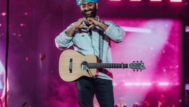 Arijit Singh becomes first Indian artist to headline and sell out a UK stadium with 50,000+ fans at Tottenham Hotspur : Bollywood News