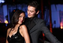 Are Olivia Rodrigo and Louis Partridge Dating? Everything We Know – Hollywood Life