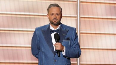 How Much Did Nate Bargatze Donate at the 2025 Emmys? – Hollywood Life