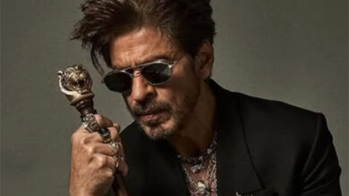 Shah Rukh Khan’s salt-and-pepper look from King leaks online, fans spot tattoos in viral video : Bollywood News