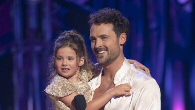 Meet His Brothers Zac & Henry & Sister Olivia – Hollywood Life