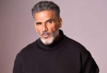 Suniel Shetty crosses 1 million followers on LinkedIn! : Bollywood News