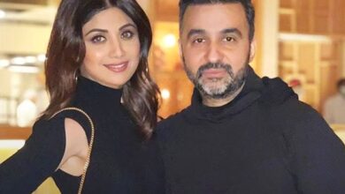 Bombay HC blocks Shilpa Shetty and Raj Kundra’s international travel amid Rs 60 crores fraud case : Bollywood News