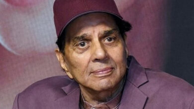 Dharmendra health update: Veteran actor is stable, confirms family; dismisses ventilator rumours : Bollywood News