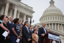 Is the Government Back Open? Shutdown Update After Democrats’ Vote – Hollywood Life