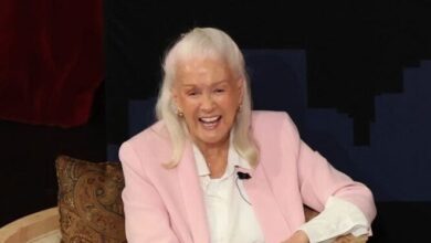 Her Mother, Diane Ladd, & Father Bruce Dern – Hollywood Life