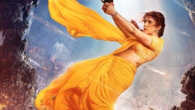 Priyanka Chopra as Mandakini from Globetrotter wields a gun in saree; first look out! : Bollywood News