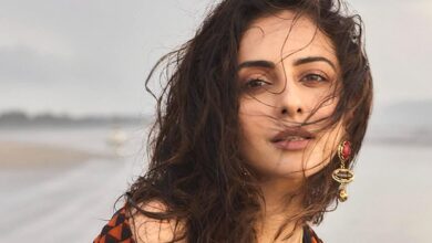 Rakul Preet Singh warns fans about imposter using her name on WhatsApp: “Kindly block” : Bollywood News