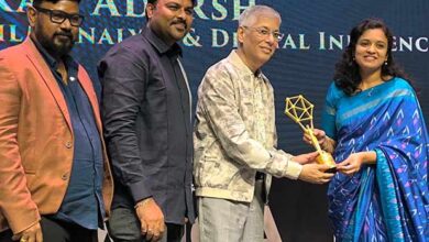 Taran Adarsh honoured with Digital Icon of 2025 Award in Hyderabad : Bollywood News