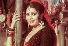 Veteran actor-singer Sulakshana Pandit passes away at 71 due to cardiac arrest : Bollywood News