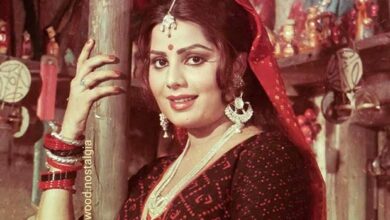 Veteran actor-singer Sulakshana Pandit passes away at 71 due to cardiac arrest : Bollywood News