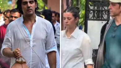 Zarine Khan’s last rites: Zayed Khan gets emotional; Hrithik Roshan attends funeral with Saba Azad : Bollywood News