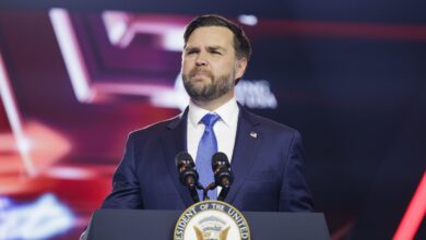 Who Attacked JD Vance’s Home in Cincinnati? Updates on House Invasion – Hollywood Life