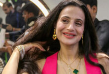 Ameesha Patel faces non-bailable warrant over alleged breach of contract case; Gadar 2 actress REACTS! : Bollywood News