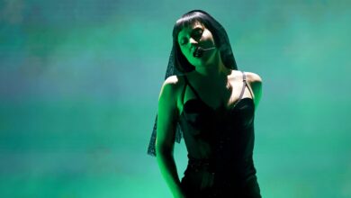 Who Is Singing at This Year’s Awards? – Hollywood Life