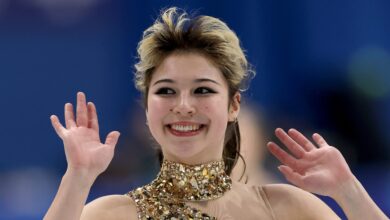 All About Her Father, Mother & Siblings – Hollywood Life