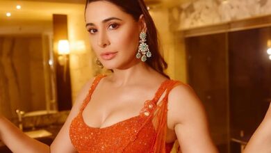 Nargis Fakhri reveals stem cell treatment for knee injuries; shares her recovery update : Bollywood News
