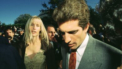 Stars Who Slammed ‘Love Story: JFK Jr. & Carolyn Bessette’: Statements – Hollywood Life Stars Who Slammed ‘Love Story: JFK Jr. & Carolyn Bessette’: Statements – Hollywood Life