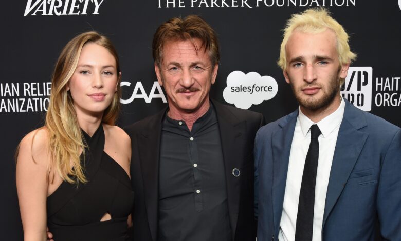 Meet His 2 Children With Robin Wright – Hollywood Life Meet His 2 Children With Robin Wright – Hollywood Life