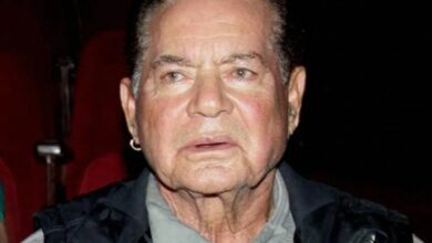 Salim Khan discharged after a month-long hospitalisation following a minor brain procedure: Reports : Bollywood News